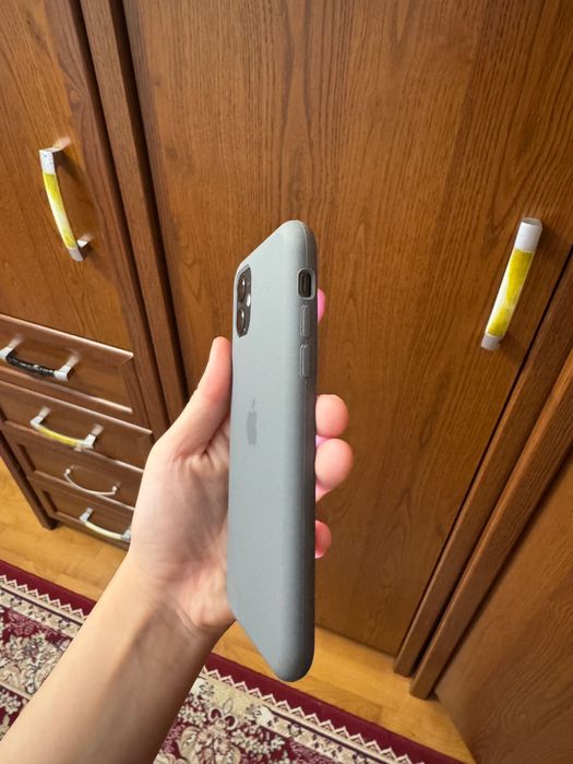Iphone 11,с гарантией