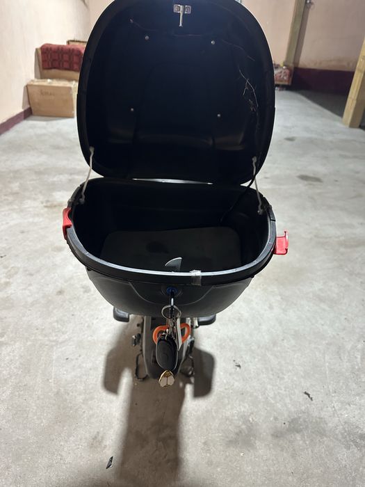 Электроскутер VETRO