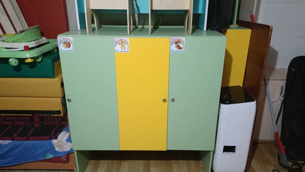 продам детский шкаф  - раздевалка