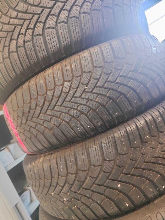 4бр.зимни гуми 215/60/17 Bridgestone
