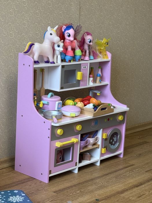 Продам детскую кухню