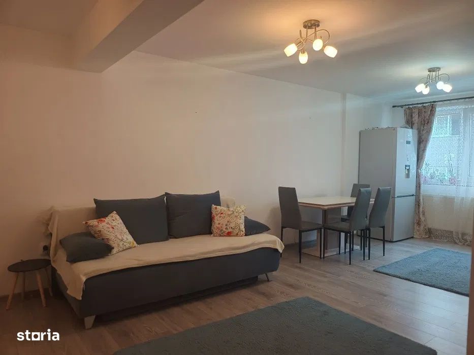 Apartament cu 2 camere, etajul 1, balcon, zona Primariei Floresti — fotografia 3