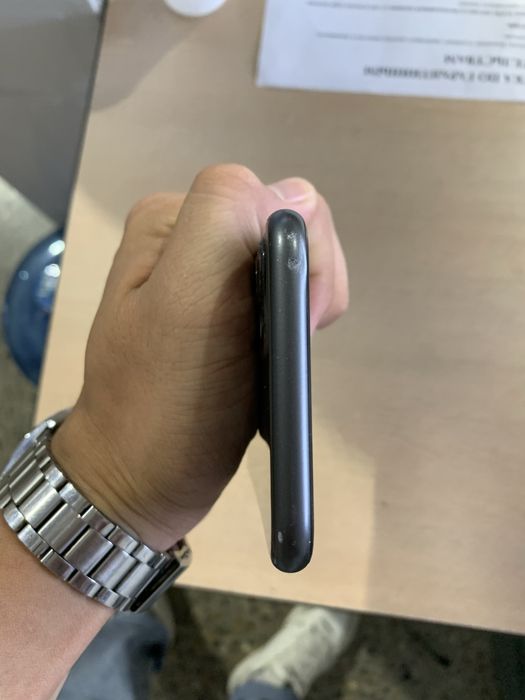 Iphone 11 продам