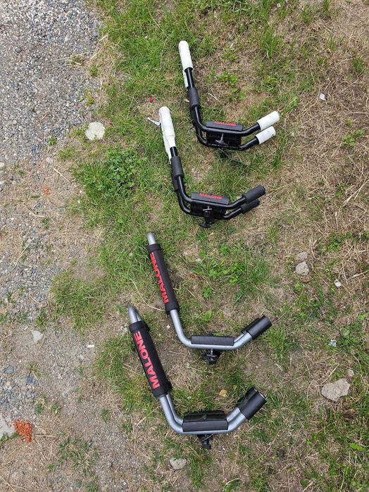 Стойки за каяци на кола