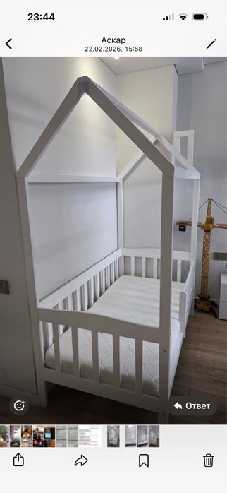 Детская кровать белого цвета