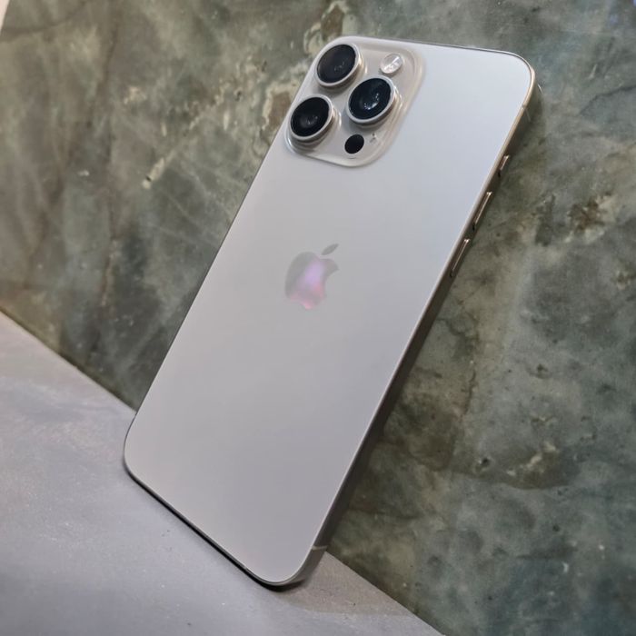 Айфон 15про мах 256 гб