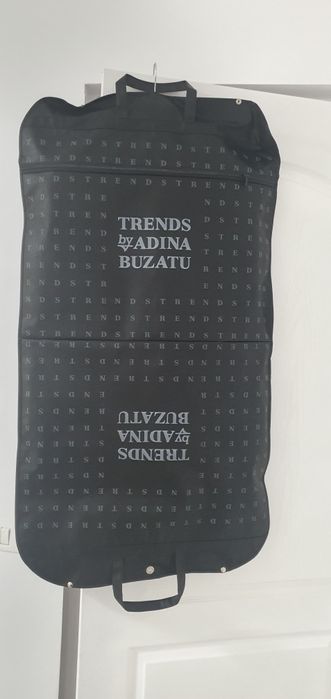 Sacou negru Adina Buzatu