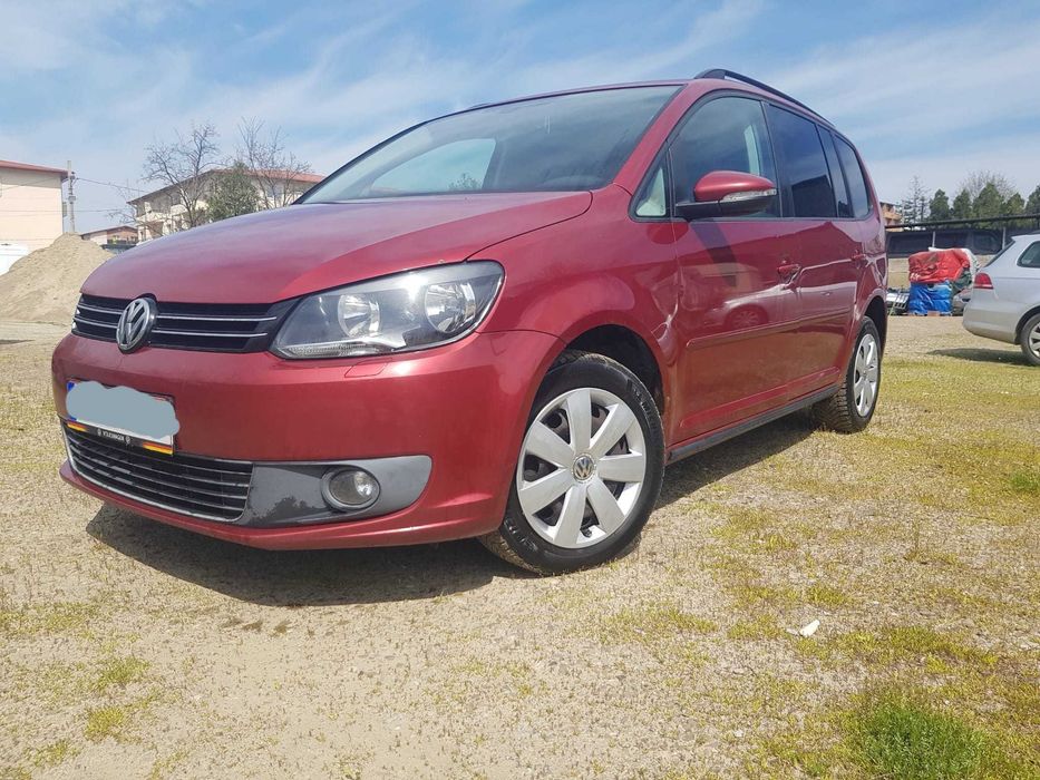 VOLKSWAGEN Touran