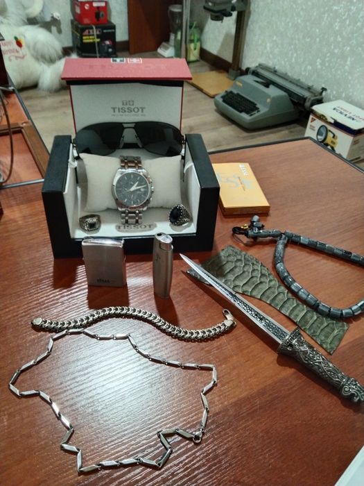 Продается часы тиссот