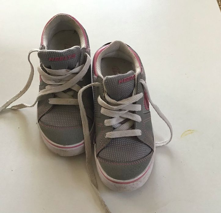 Heelys 31 ( pantofi sport cu role)