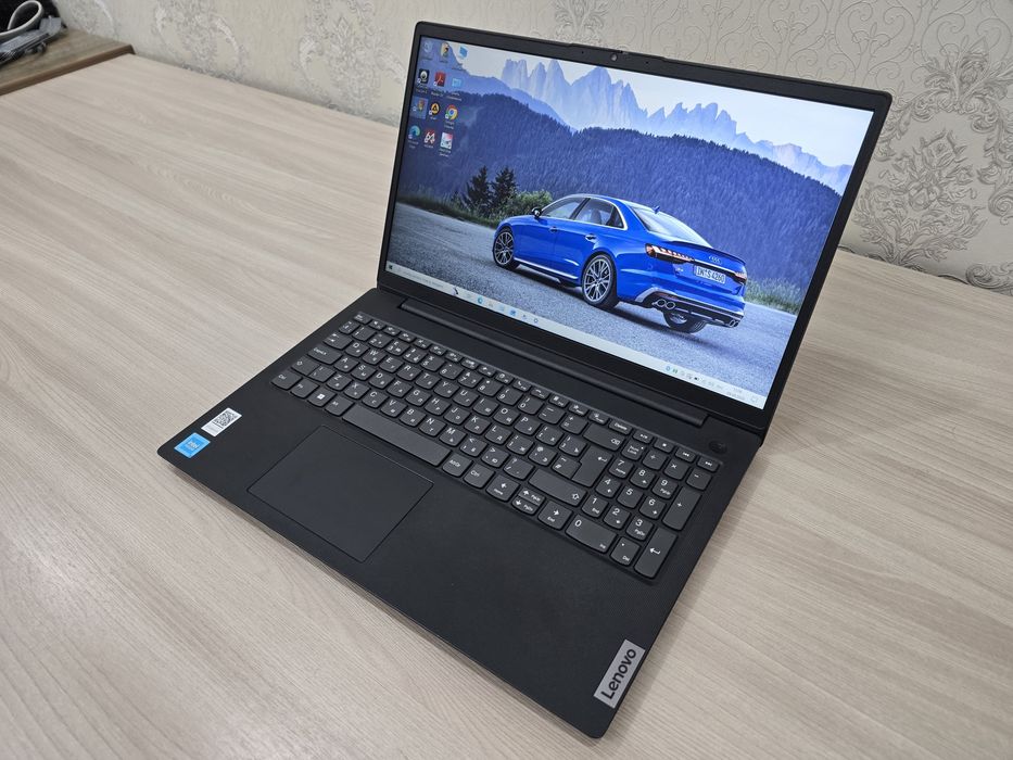Lenovo IdeaPad, Ram 4Gb, SSD 256Gb, Full HD IPS