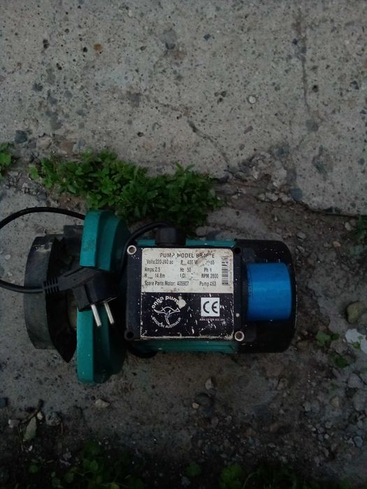 Продам двигатель от водяного насоса