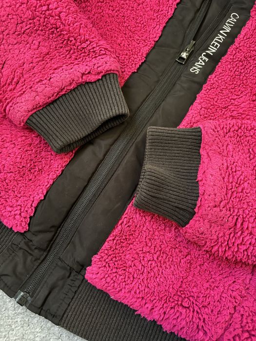 Calvin Klein-якета за 12 години!