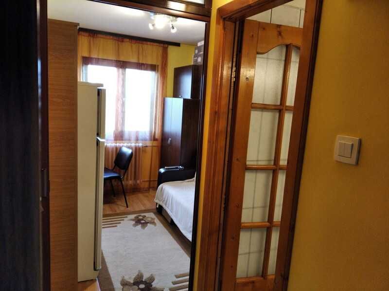 Ofer spre inchiriere garsoniera in Complex Studentesc