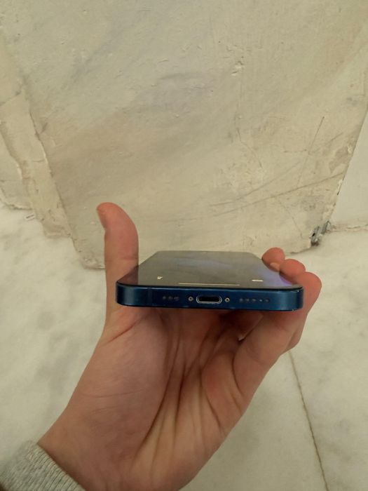 Продам Айфон 12 идеал