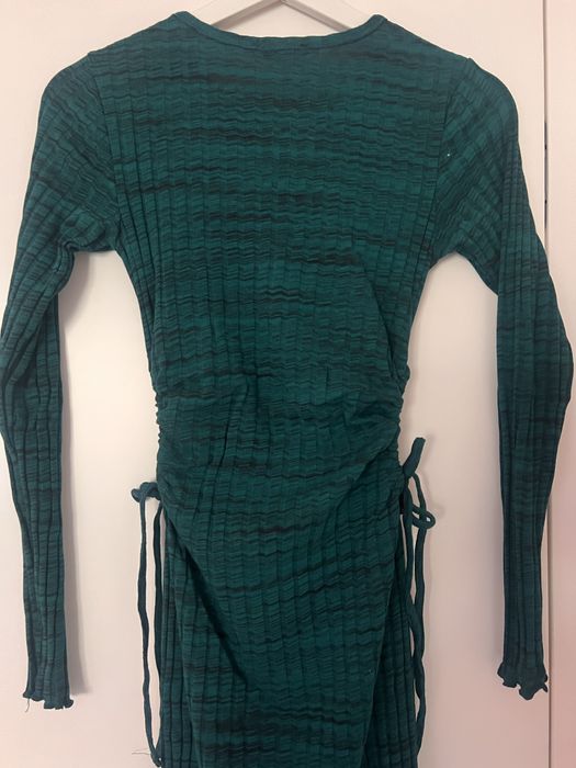 Зелена рокля Zara