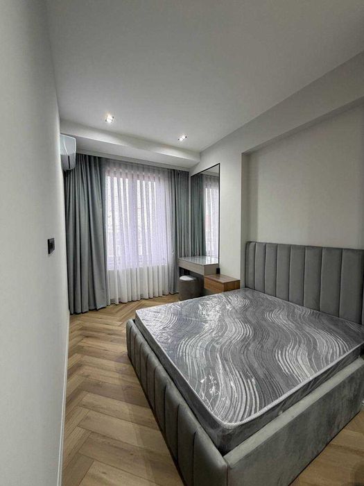 Супер Цена ! Продается 3 Комнатная Квартира на Алайском !