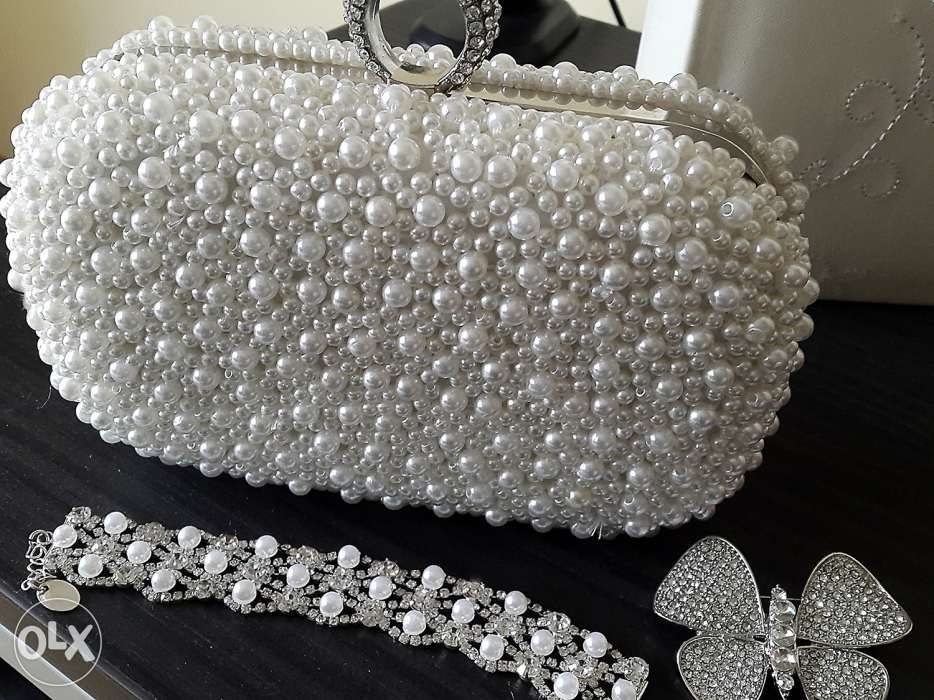 Vand rochie de mireasa personalizata + accesorii asortate