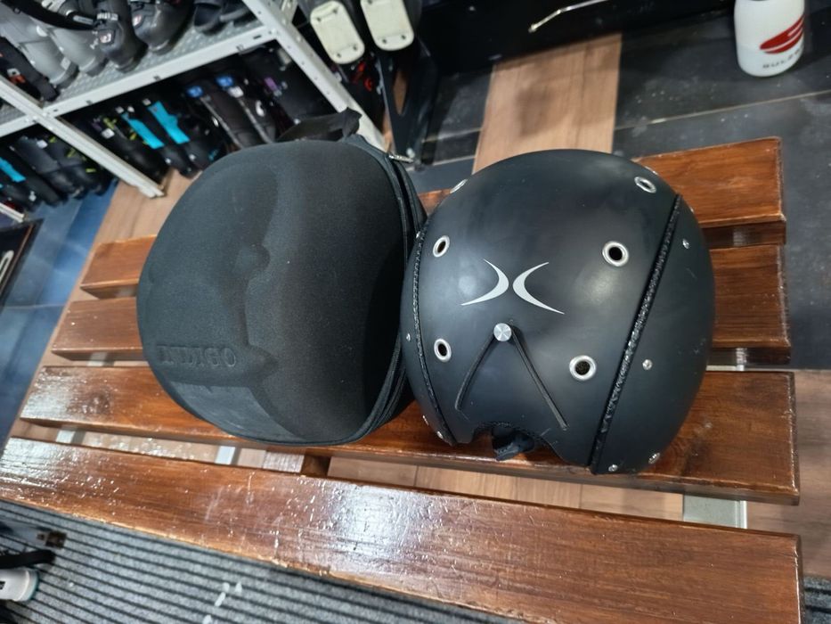 Каска за ски с куфърче