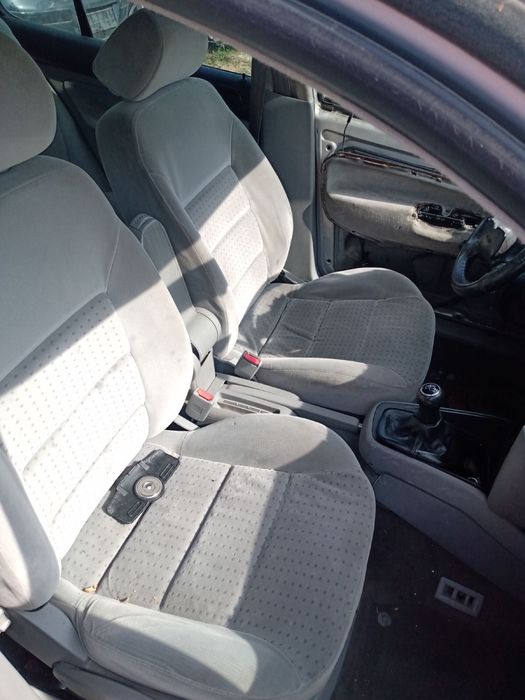 Golf 4 1.6 sr 101 кс акл golf 4