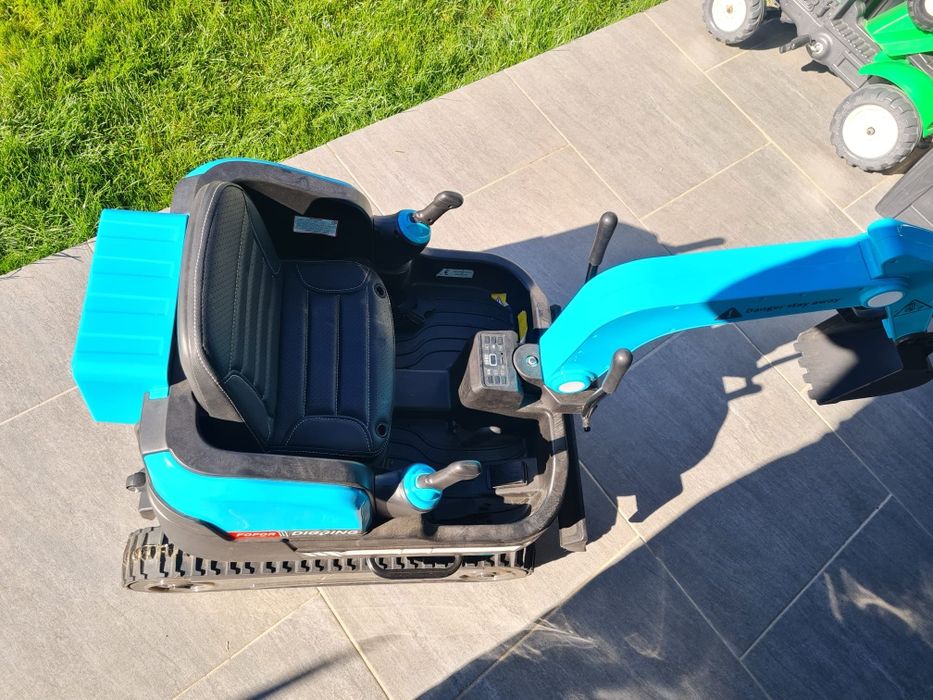 Vand excavator/masinuta electrica copii