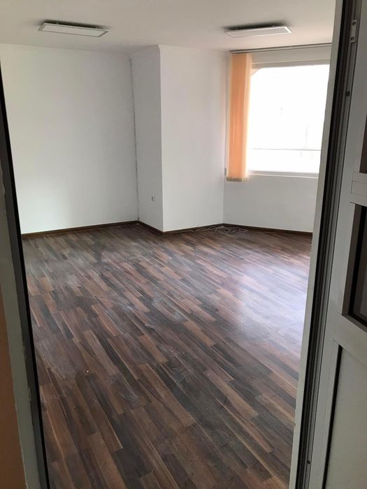 Тристаен апартамент, под наем, кв. Зимно кино Тракия