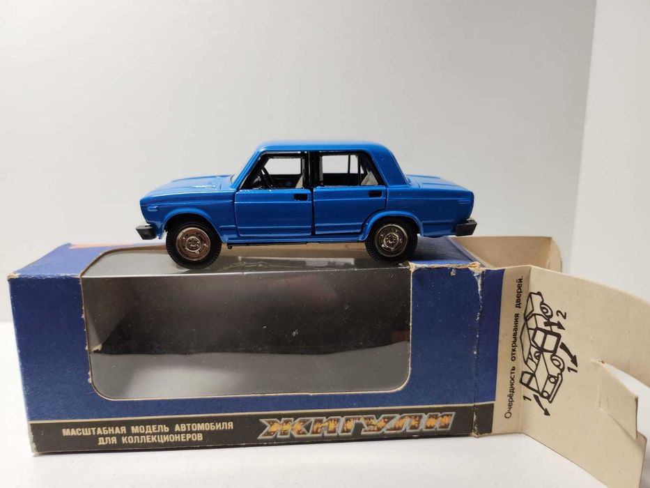 Модель ВАЗ 2105  1:43