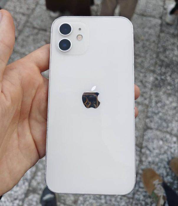 Обмен либо продажа айфон 12