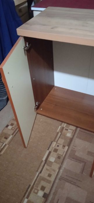 Продавам шкаф с термоплот без забележки 77ш82висок 43дълбок