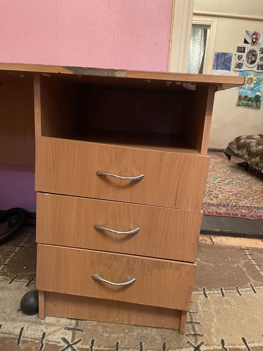 Диваны и стол срочно