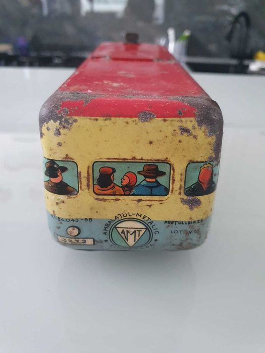 Autobuz Amt Jucarie veche romaneasca