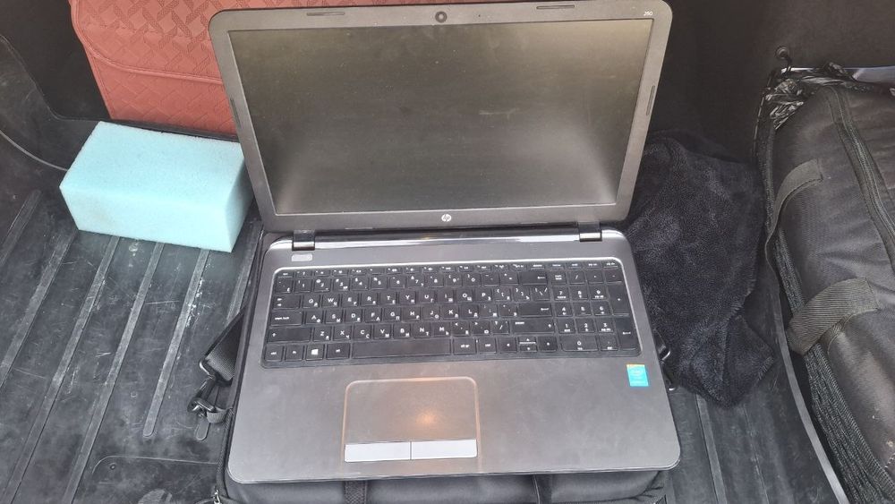 Noutbook HP sotiladi