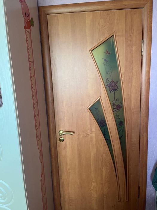 Продам межкомнатную дверь