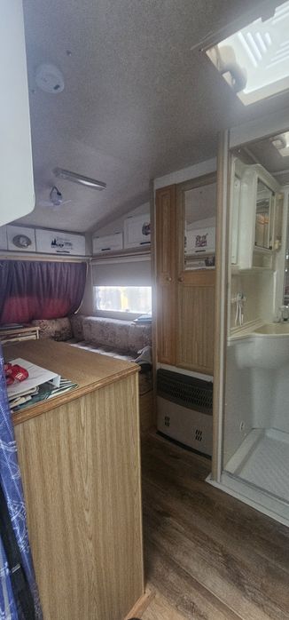 Rulota Elddis Broadway înmatriculat