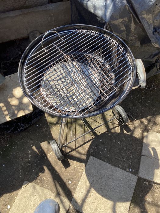 Gratar carbuni weber