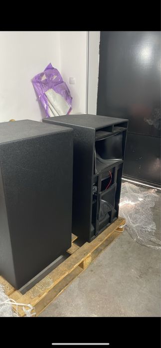 Бас каси Oberton 18xb1600v2 и Топове