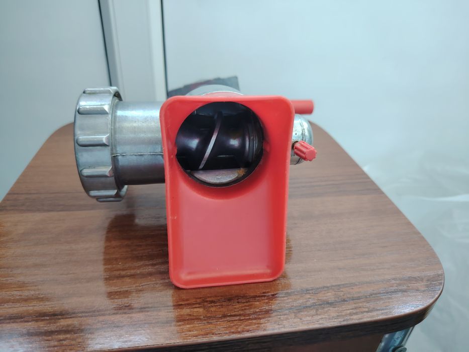 Мясорубка ручная