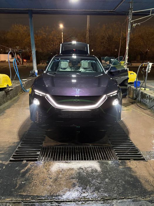 Mazda EZ 60 Hybrid full