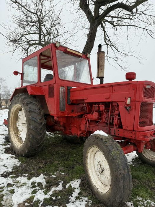 Tractor UTB 650 cu plug