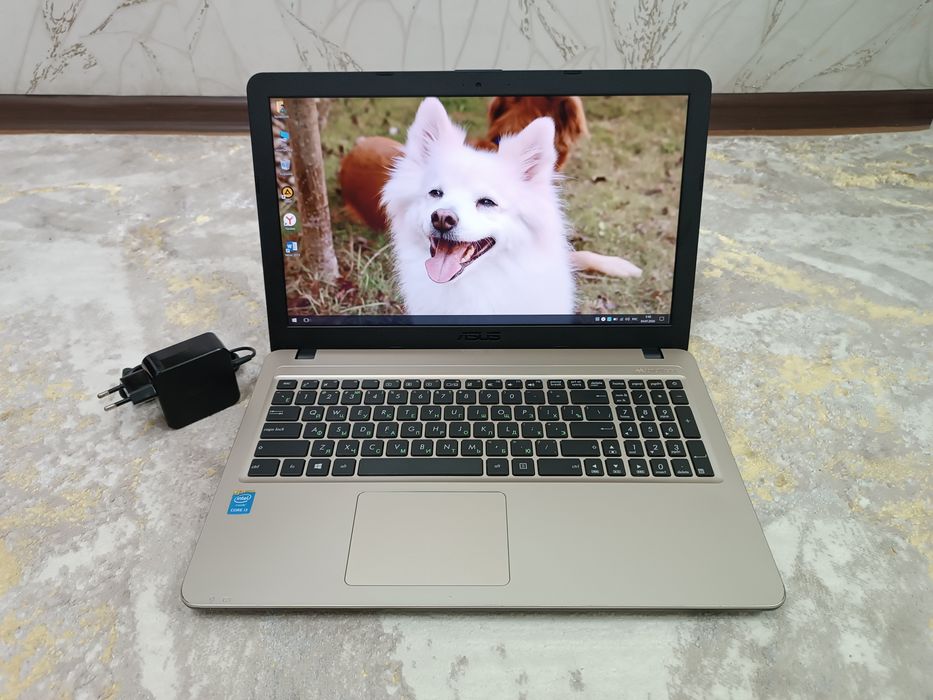 Ноутбук ASUS Core i3 Windows 10.