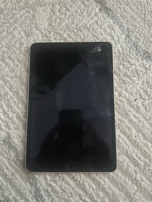 Ipad mini 4 128гб. Айпад мини.
