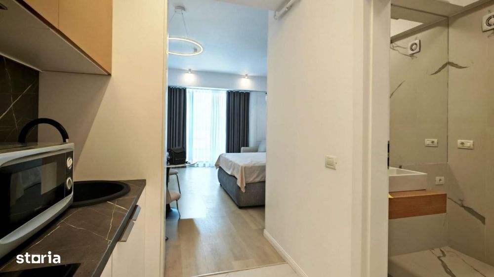 Studio spatios cu balcon mare si vedere laterala la mare in Tomis Vila