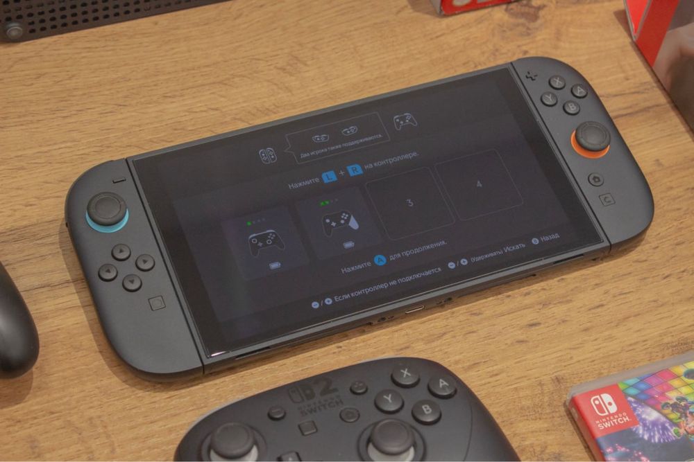 Nintendo Switch 2 с геймпадами и аккаунтом