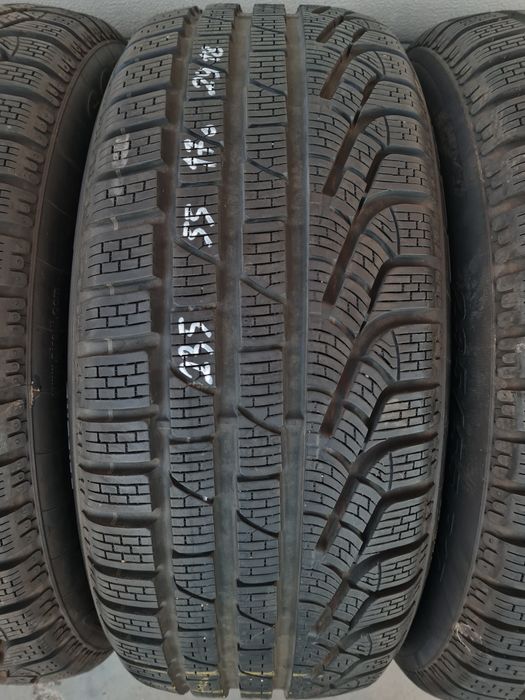 Зимни гуми 4 броя PIRELLI SottoZero 235 55 R17 дпт 2918