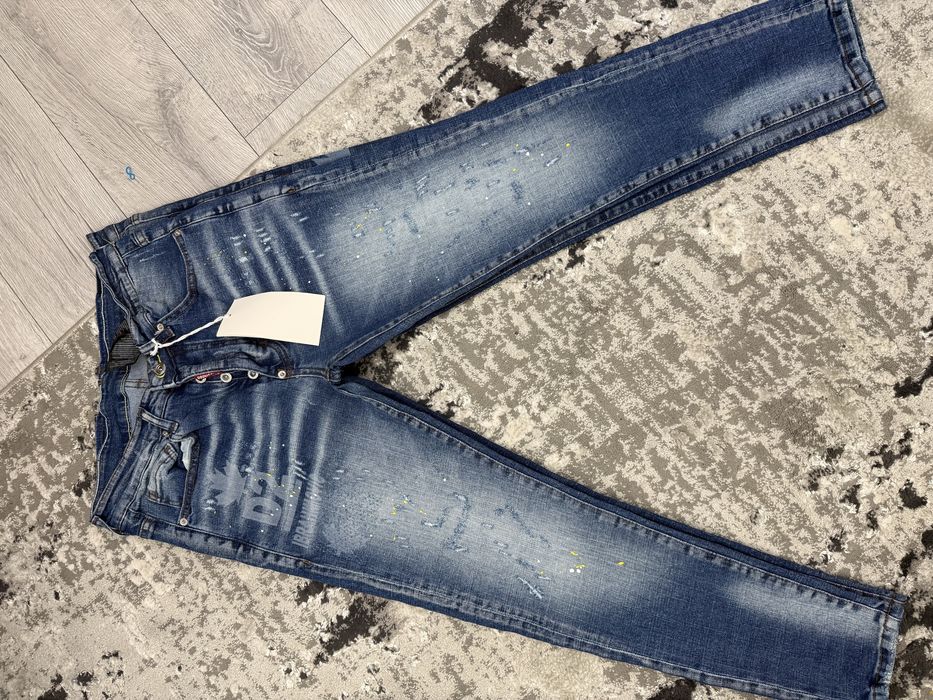 DSQUARED2 Diverse modele blugi   Calitate superioara