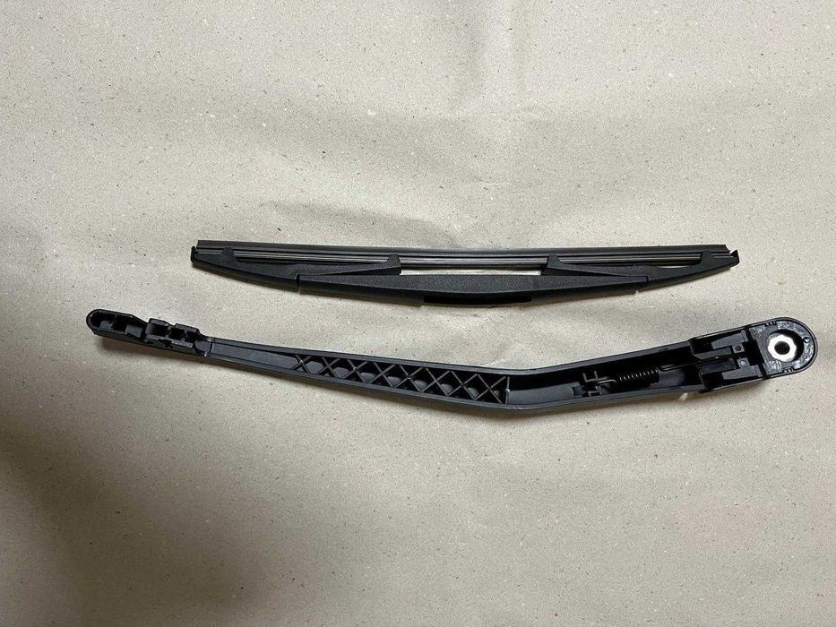 Задна чистачка с рамо за Nissan Micra