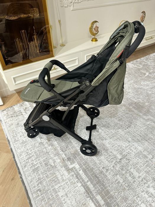 продам новую коляску babystone