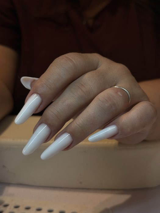 Manichiura oja semipermanenta si constructie gel