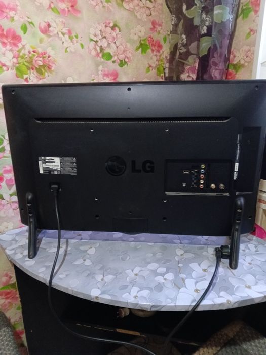 Продам телевизор LG