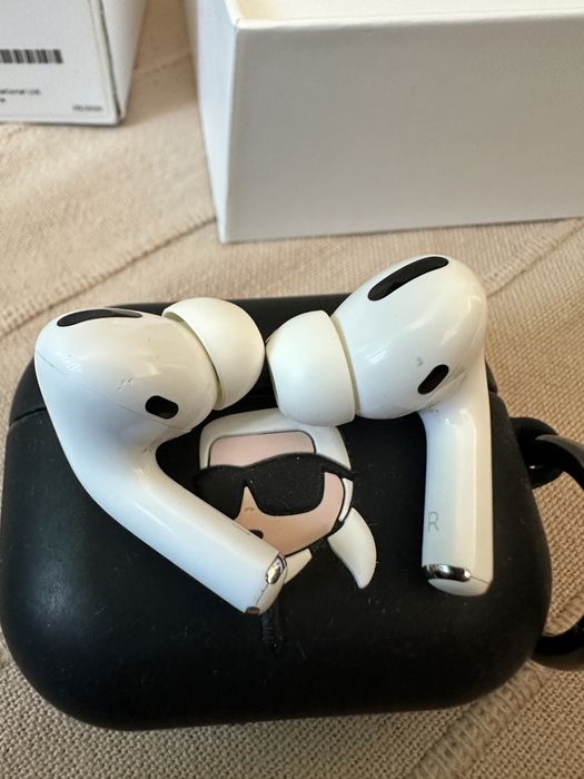 Airpods pro casti audio Apple